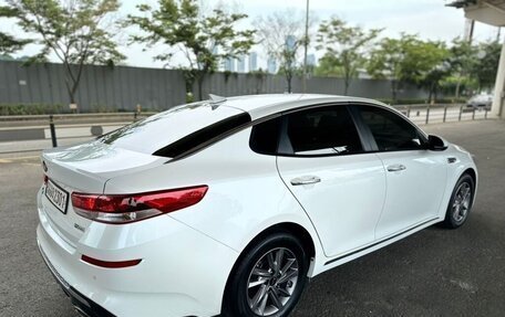KIA K5 II, 2018 год, 1 550 066 рублей, 5 фотография