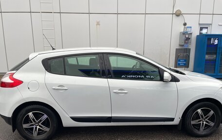 Renault Megane III, 2013 год, 600 000 рублей, 3 фотография