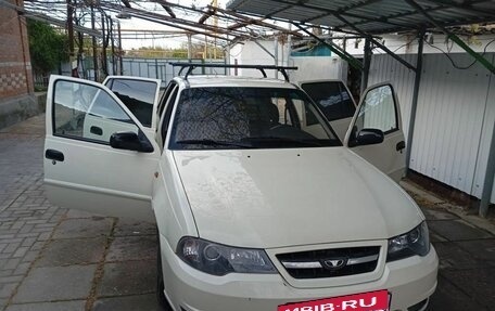 Daewoo Nexia I рестайлинг, 2010 год, 320 000 рублей, 4 фотография