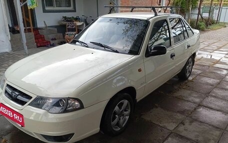 Daewoo Nexia I рестайлинг, 2010 год, 320 000 рублей, 9 фотография