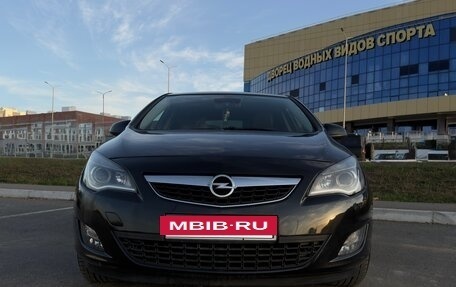 Opel Astra J, 2011 год, 830 000 рублей, 2 фотография