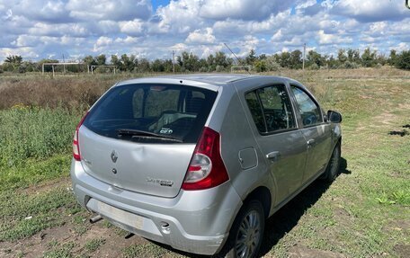 Renault Sandero I, 2013 год, 380 000 рублей, 4 фотография