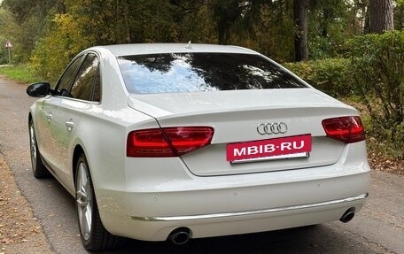 Audi A8, 2010 год, 1 700 000 рублей, 11 фотография