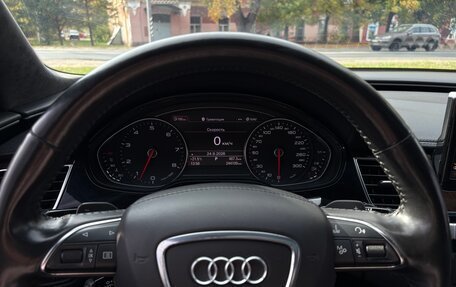 Audi A8, 2010 год, 1 700 000 рублей, 24 фотография