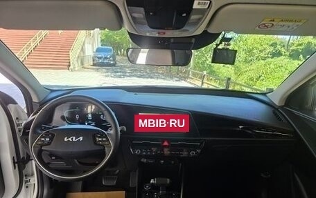 KIA Niro, 2023 год, 1 770 000 рублей, 8 фотография
