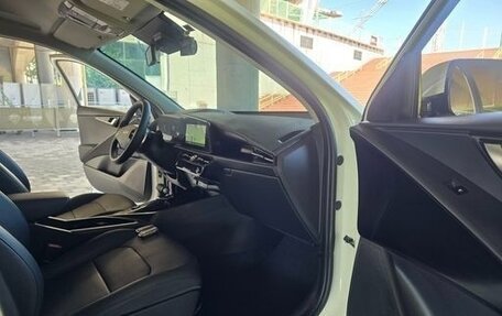 KIA Niro, 2023 год, 1 770 000 рублей, 15 фотография