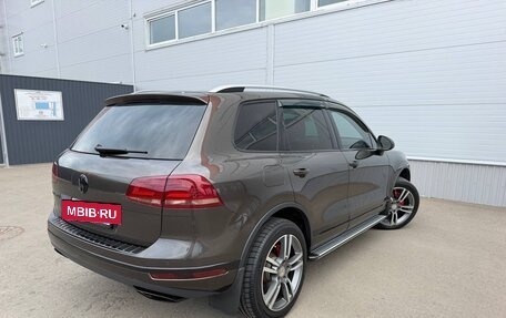 Volkswagen Touareg III, 2015 год, 2 320 000 рублей, 7 фотография