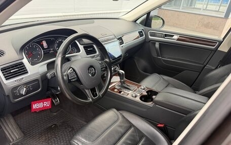 Volkswagen Touareg III, 2015 год, 2 320 000 рублей, 10 фотография
