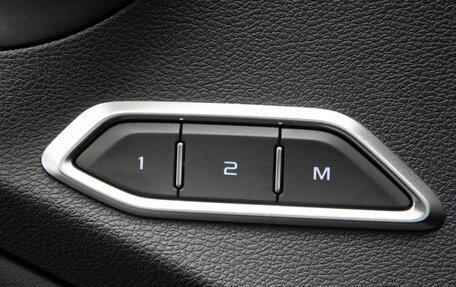 Geely Tugella FY11, 2023 год, 2 675 000 рублей, 16 фотография