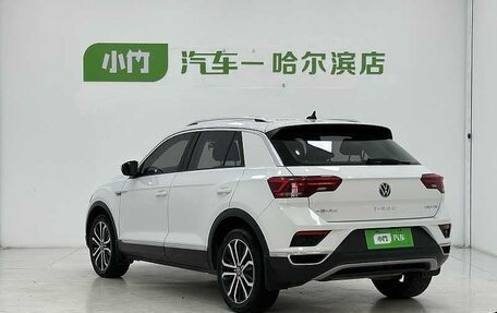 Volkswagen T-Roc I, 2022 год, 1 750 000 рублей, 4 фотография