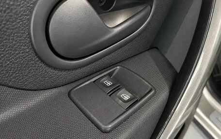 Renault Logan II, 2021 год, 1 349 000 рублей, 10 фотография