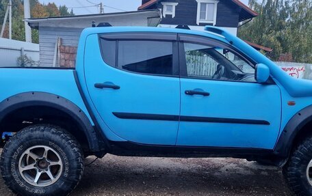 Mitsubishi L200 IV рестайлинг, 2008 год, 1 000 000 рублей, 2 фотография