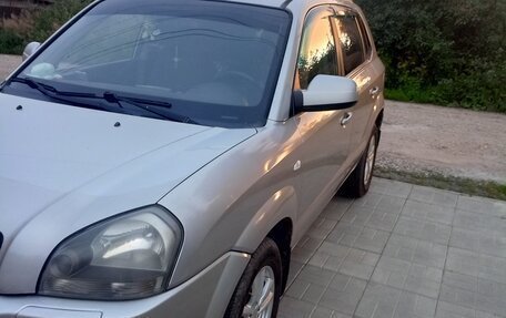 Hyundai Tucson III, 2007 год, 655 000 рублей, 3 фотография