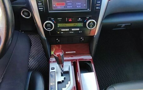 Toyota Camry, 2013 год, 1 950 000 рублей, 10 фотография