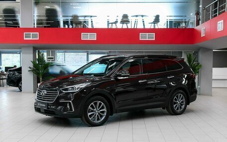 Hyundai Santa Fe III рестайлинг, 2017 год, 2 250 000 рублей, 1 фотография