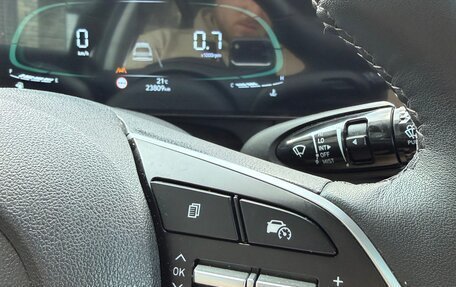 Hyundai Elantra, 2024 год, 2 200 000 рублей, 13 фотография