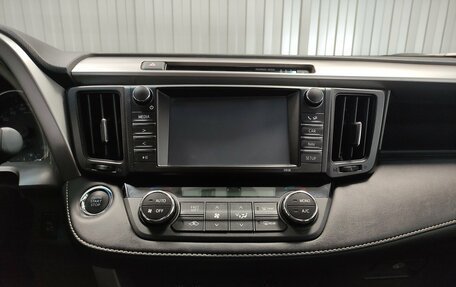 Toyota RAV4, 2017 год, 2 580 000 рублей, 12 фотография