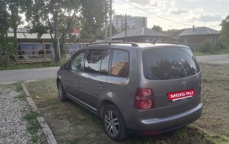 Volkswagen Touran III, 2009 год, 798 000 рублей, 18 фотография