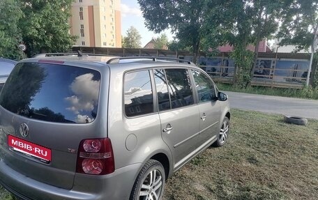 Volkswagen Touran III, 2009 год, 798 000 рублей, 16 фотография