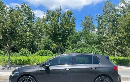 Volkswagen Golf VIII, 2022 год, 2 130 095 рублей, 4 фотография