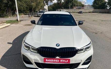 BMW 3 серия, 2019 год, 3 270 000 рублей, 12 фотография