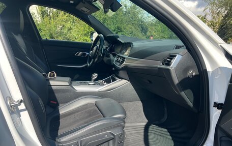BMW 3 серия, 2019 год, 3 270 000 рублей, 24 фотография