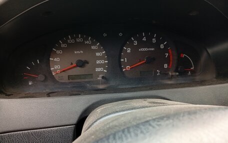 Nissan Almera, 2000 год, 150 000 рублей, 3 фотография
