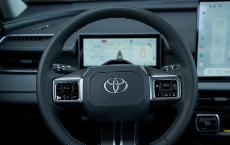Toyota RAV4, 2026 год, 4 399 900 рублей, 13 фотография