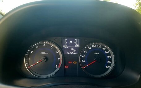 Hyundai Solaris II рестайлинг, 2016 год, 700 000 рублей, 13 фотография
