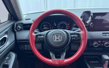 Honda Vezel, 2023 год, 1 475 000 рублей, 4 фотография