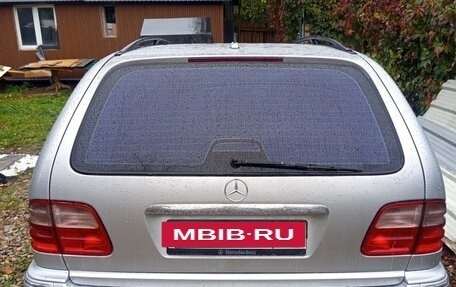 Mercedes-Benz E-Класс, 2002 год, 670 000 рублей, 2 фотография