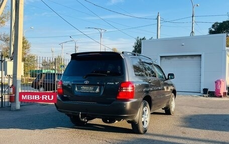 Toyota Kluger I, 2002 год, 899 999 рублей, 6 фотография