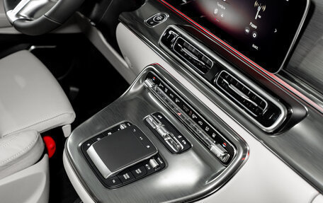 Mercedes-Benz V-Класс, 2026 год, 14 832 000 рублей, 18 фотография