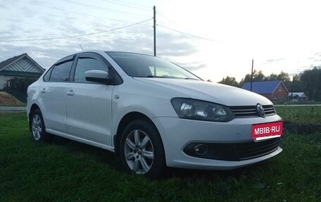 Volkswagen Polo VI (EU Market), 2012 год, 685 000 рублей, 2 фотография