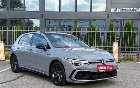 Volkswagen Golf VIII, 2023 год, 2 100 000 рублей, 4 фотография