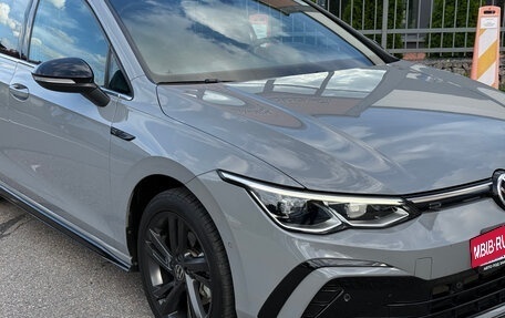 Volkswagen Golf VIII, 2023 год, 2 100 000 рублей, 18 фотография