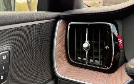 Volvo XC60 II, 2021 год, 5 200 000 рублей, 17 фотография