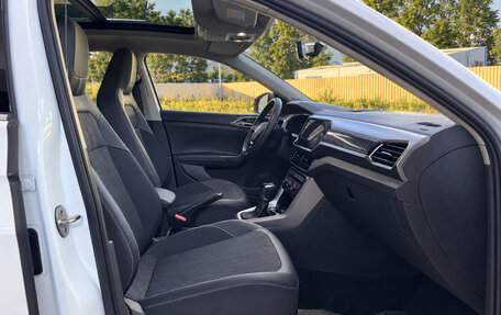 Volkswagen T-Cross I, 2022 год, 1 863 000 рублей, 13 фотография