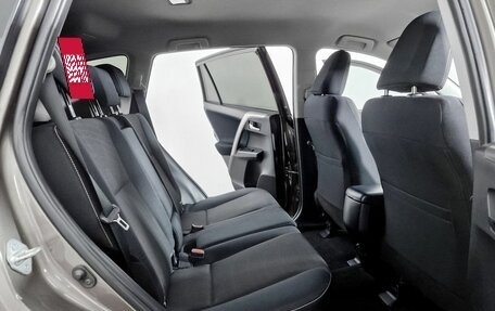 Toyota RAV4, 2017 год, 2 148 000 рублей, 16 фотография
