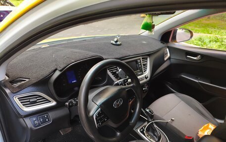 Hyundai Solaris II рестайлинг, 2020 год, 800 000 рублей, 6 фотография
