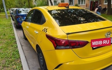 Hyundai Solaris II рестайлинг, 2020 год, 800 000 рублей, 5 фотография
