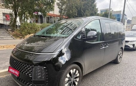Hyundai Staria, 2025 год, 6 650 000 рублей, 2 фотография