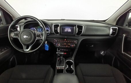 KIA Sportage IV рестайлинг, 2018 год, 2 120 000 рублей, 11 фотография
