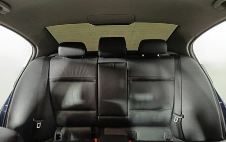 BMW 3 серия, 2011 год, 892 000 рублей, 16 фотография
