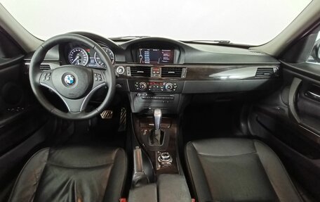 BMW 3 серия, 2011 год, 892 000 рублей, 11 фотография