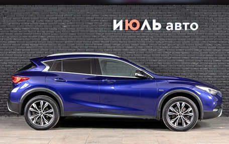 Infiniti QX30, 2017 год, 2 270 000 рублей, 8 фотография