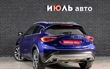 Infiniti QX30, 2017 год, 2 270 000 рублей, 6 фотография