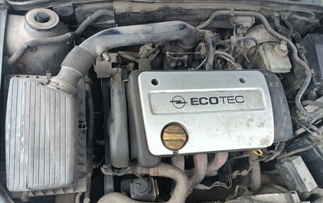 Opel Vectra B рестайлинг, 1998 год, 140 000 рублей, 23 фотография