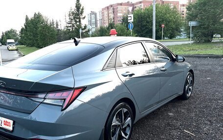 Hyundai Elantra, 2022 год, 1 930 000 рублей, 6 фотография