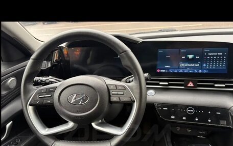 Hyundai Elantra, 2022 год, 1 930 000 рублей, 14 фотография